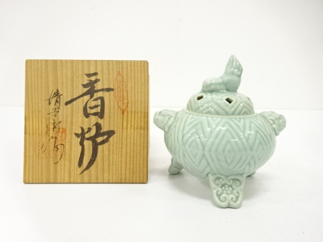 有田焼　清兵衛　香炉　白磁 有田焼 清兵衛 三足 青磁香炉｜Yahoo!フリマ（旧PayPayフリマ）